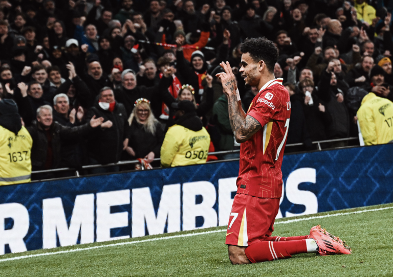 Doblete de Luis Díaz en goleada del Liverpool al Tottenham